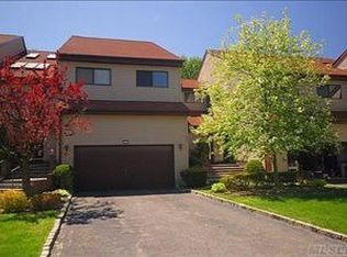 64 Glen Cove Dr, Glen Head, NY 11545