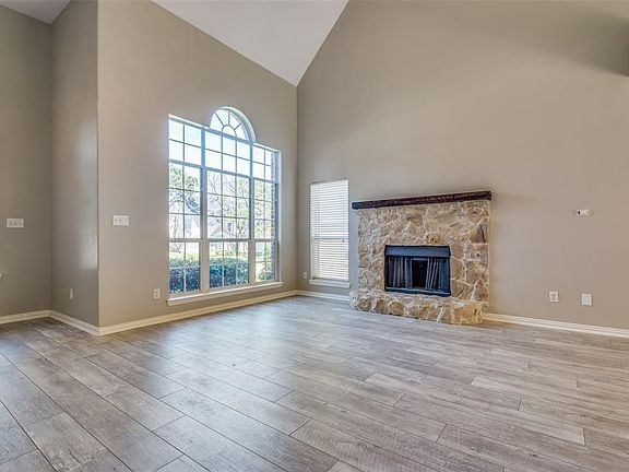 5th image of 526 Mattie Ln
