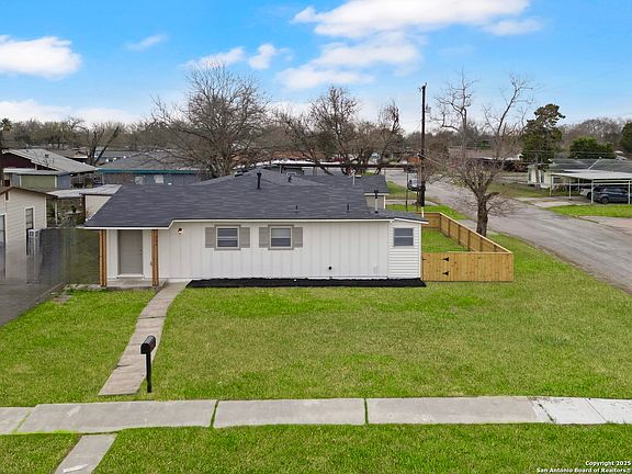 2nd image of 202 LANGFORD PL