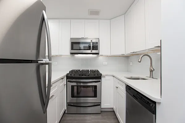 Rented by Trump International Realty | media 8