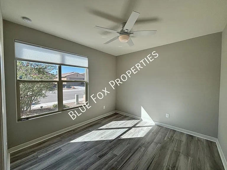 5536 Lazy Farm Dr — Photo 15