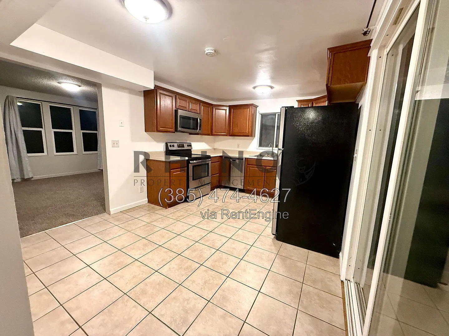 2 bed, 1.0 bath, 962 sqft, $1,365 — Photo 2