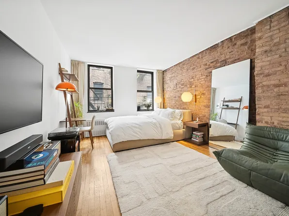 35 Grove Street image 1 of 4