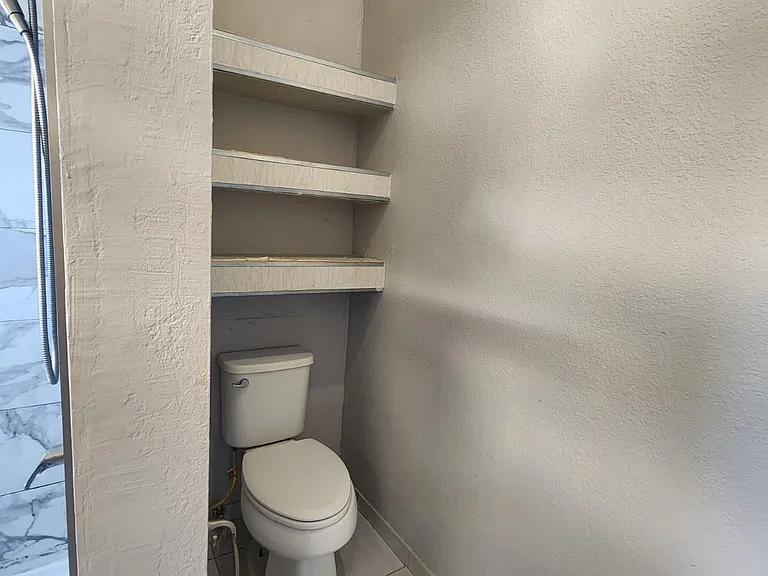 5608 Saplinas Rd — Photo 20