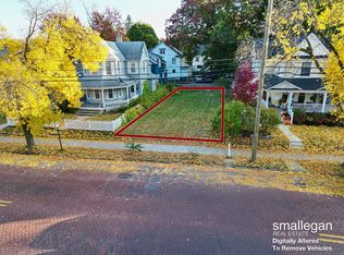 1350 Wealthy St SE, Grand Rapids, MI 49506
