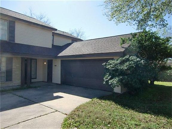 2nd image of 403 Tanglewood Dr