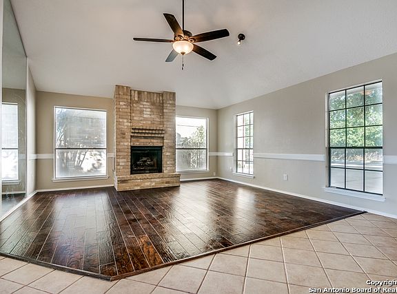 3rd image of 10850 Lake Path Dr