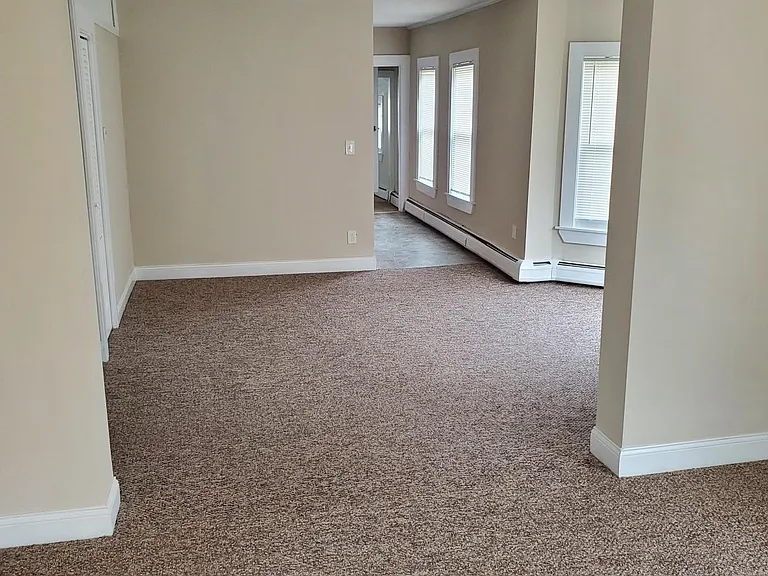 12 R Prospect St #2 — Photo 3