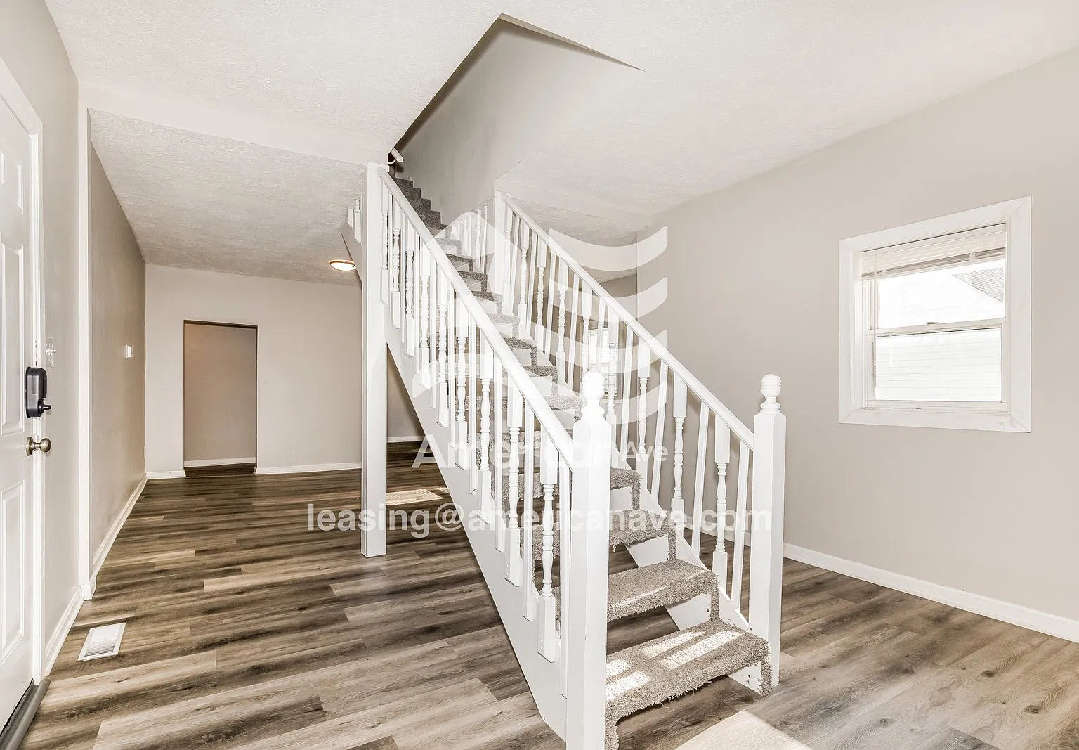 3 bed, 2.0 bath, 1716 sqft, $1,494 — Photo 2