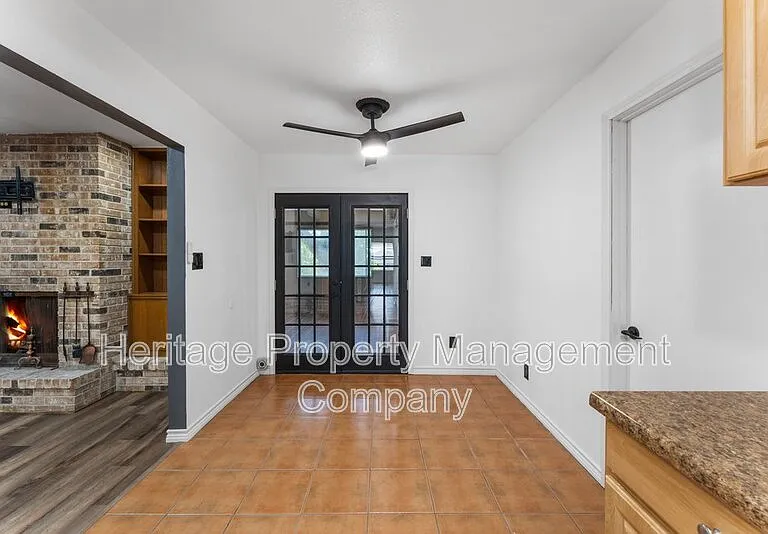 3614 Versailles Dr — Photo 21