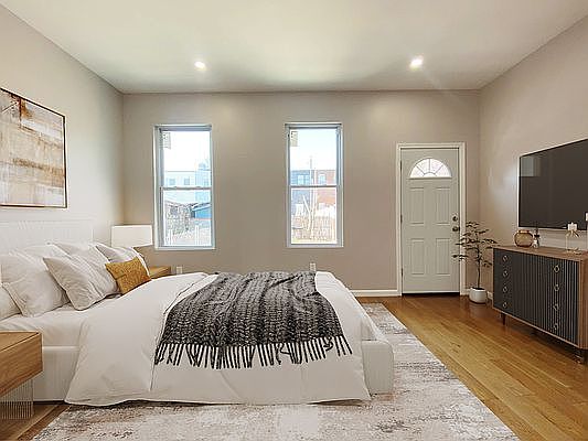 4th image of 22 Gunther Pl #1