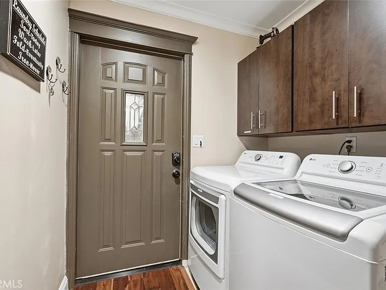 5348 Doris Way — Photo 62