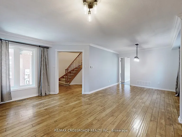 35 Forest Grove Dr — Photo 36