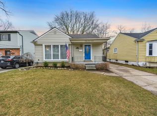 2715 Columbia Rd, Berkley, MI 48072