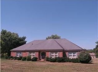 200 Stoneybrook Rd, Columbia, TN 38401
