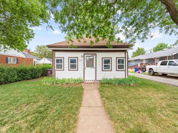 317 N Swedonia St, Marquette, KS 67464