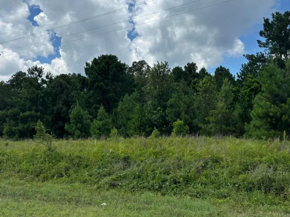 4315 Thomas Sumter Hwy, Dalzell, SC 29040