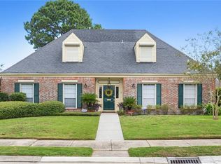 2433 Lark St, New Orleans, LA 70122