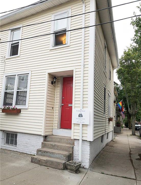 1st image of 32 Ringgold St