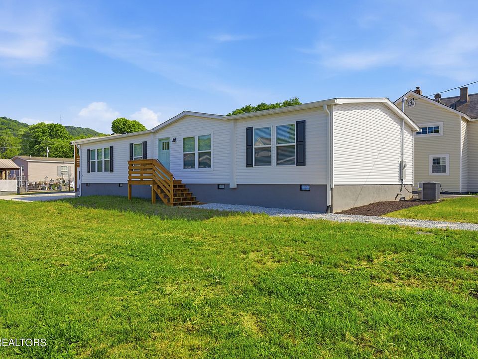 1st image of 725 Siluria St