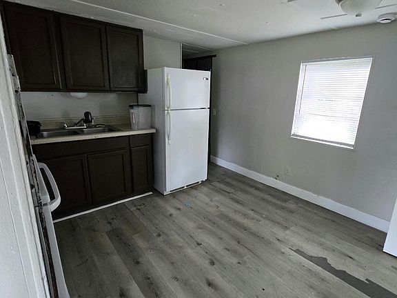 2nd image of 119 Union Dr #1