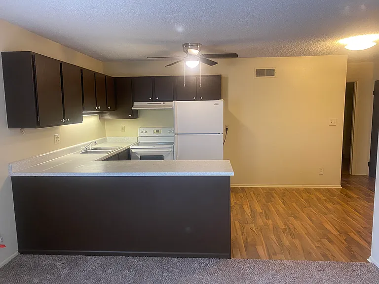 3921 E San Miguel St #16 — Photo 5