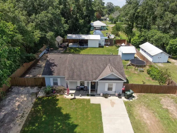 857 W Orange Ave, Defuniak Springs, FL 32435