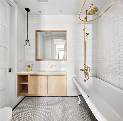 Sold by Compass | media 6