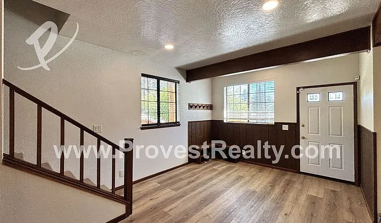 6078 Spruce St #C — Photo 5