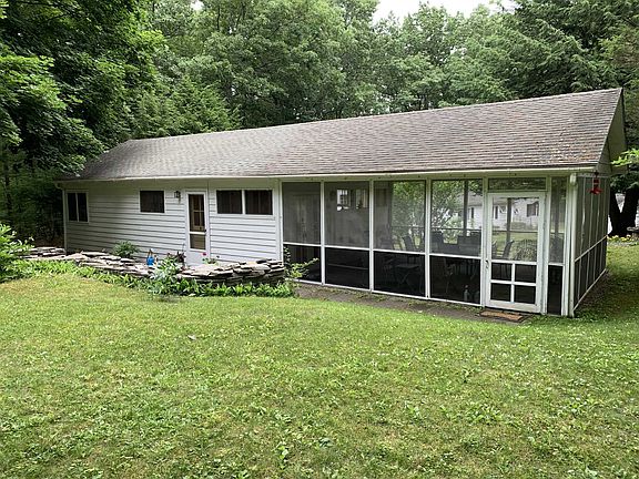 4th image of 48 Elm Ln