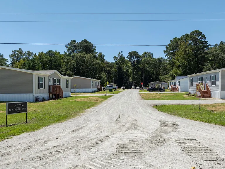 1118F Old Tar Landing Rd — Photo 14