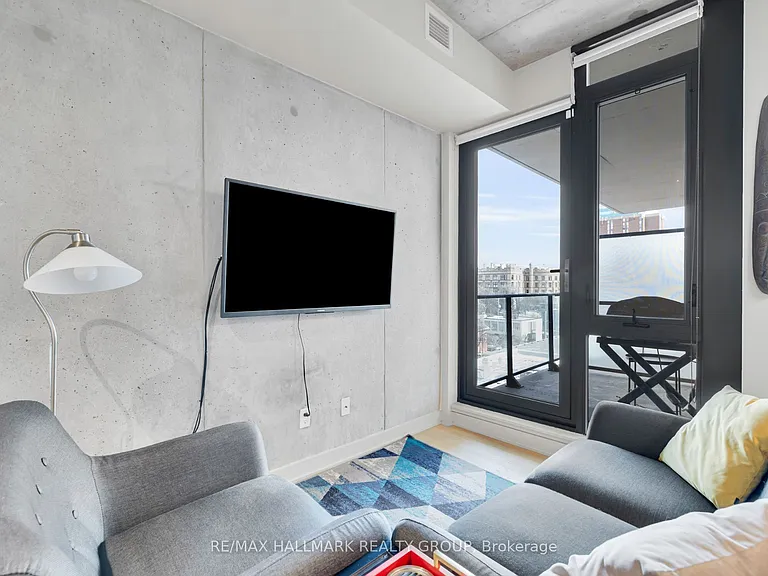 203 Catherine St #601 — Photo 12