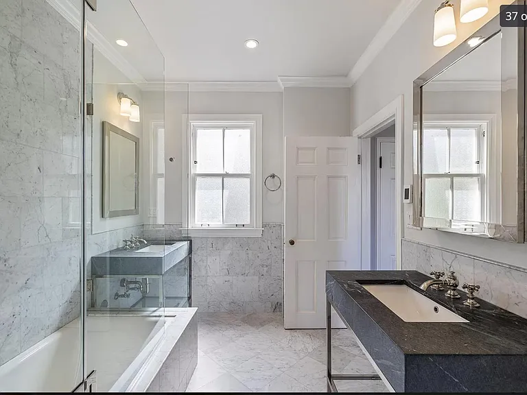 2453 Pacific Ave — Photo 8