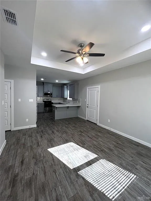 2 bed, 2.0 bath, 913 sqft, $1,150 — Photo 3