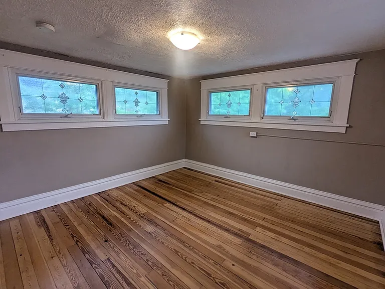 412 W Cesar E Chavez Ave #2 — Photo 2
