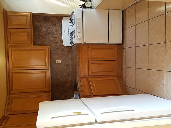 5th image of 247 New York Ave APT 1B