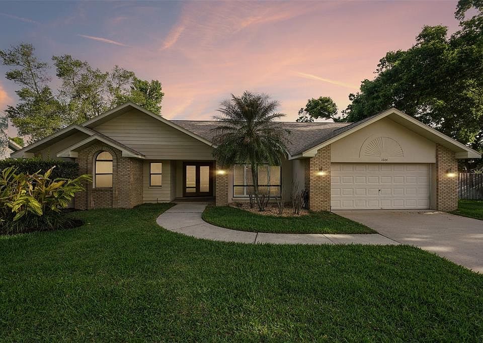 1st image of 1604 Palace Ct