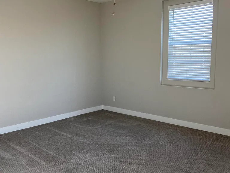 21065 W Elm Way Ct — Photo 17