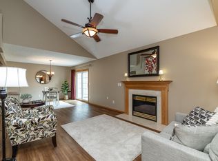 6822 Benton Cir #37, Inver Grove Heights, MN 55076