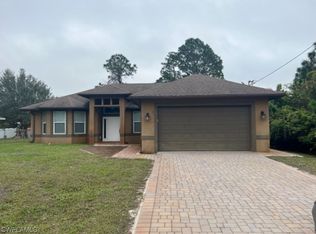 621 Columbus Blvd S, Lehigh Acres, FL 33974