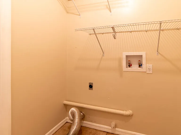 8345 Fort Thomas Way — Photo 11