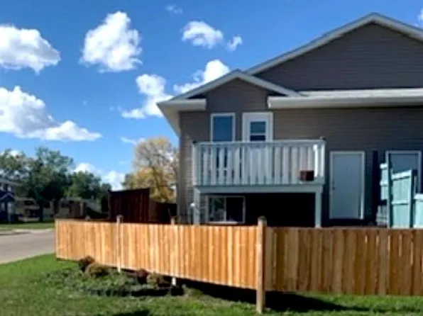 46 Clarke AVENUE, Yorkton, SK S3N 2M3