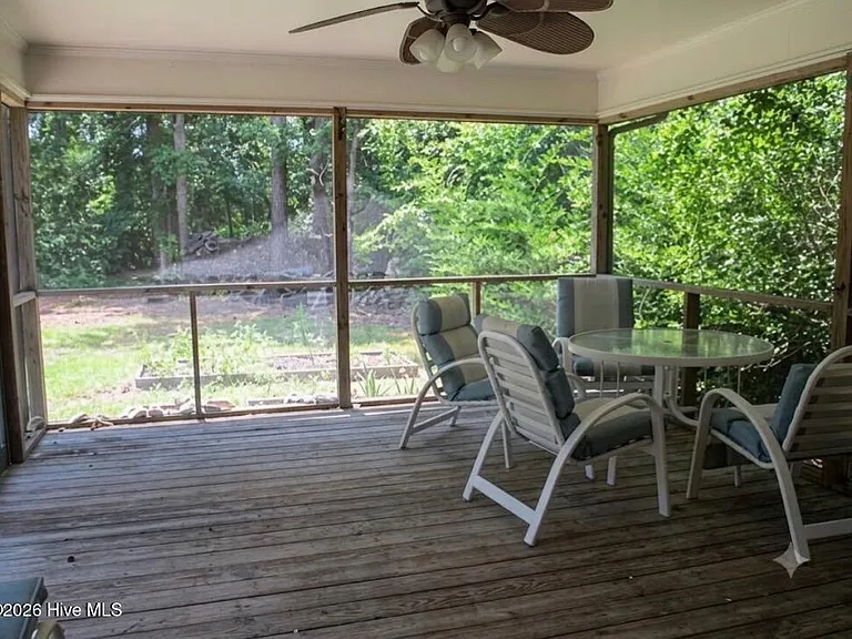 2705 One Iron St — Photo 11