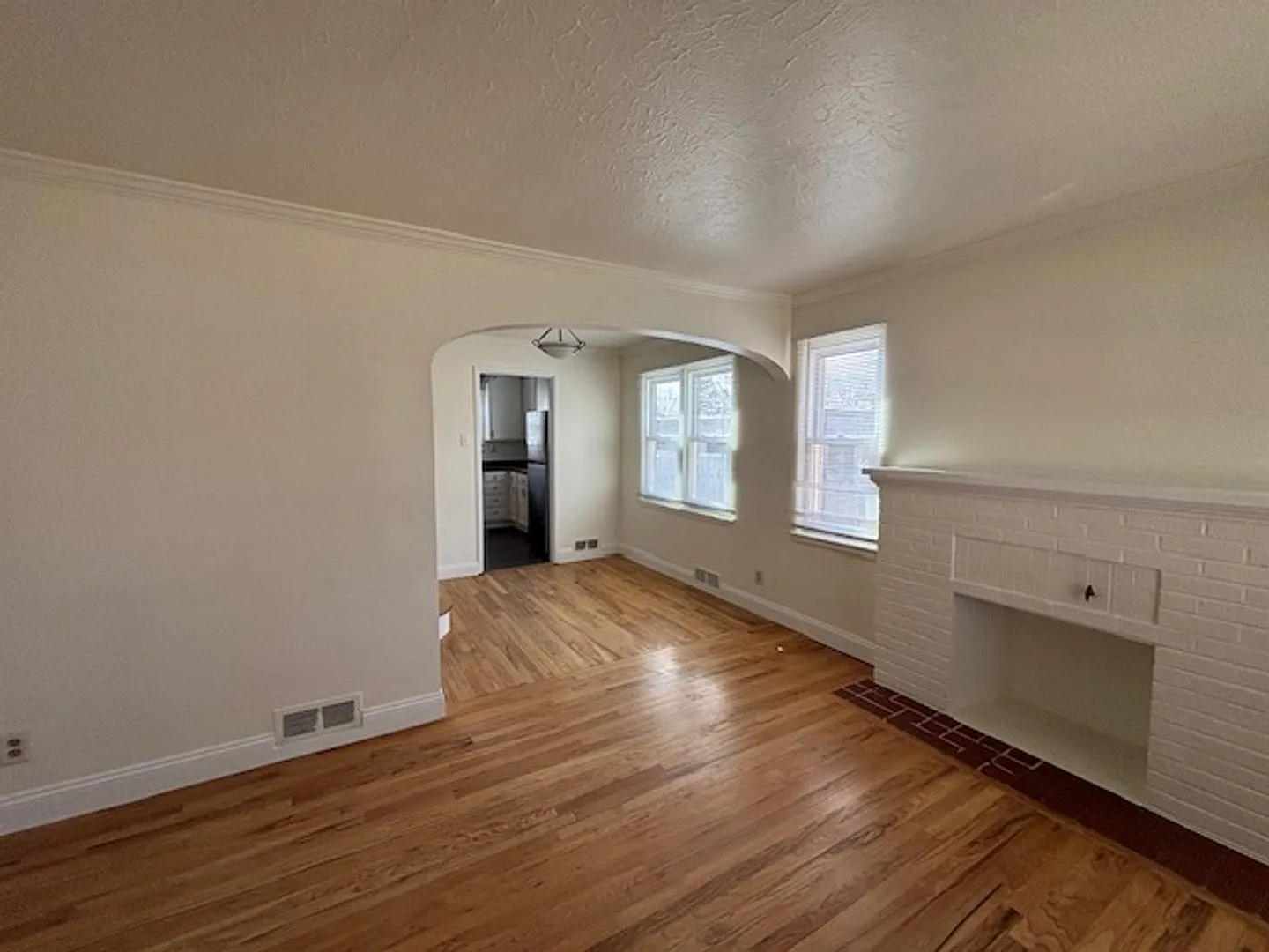 PM-246 3525 McComb Avenue — Photo 3