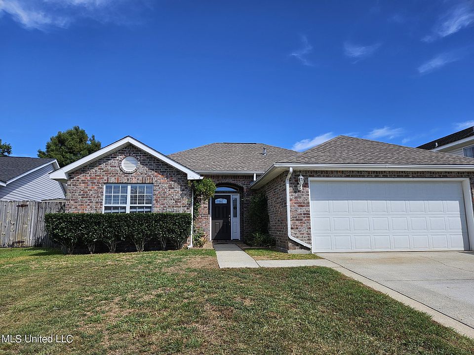 1st image of 16217 Saddle Dr