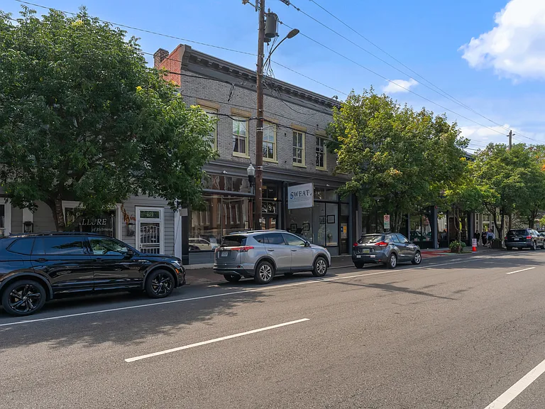 1513 W Main St #A — Photo 18