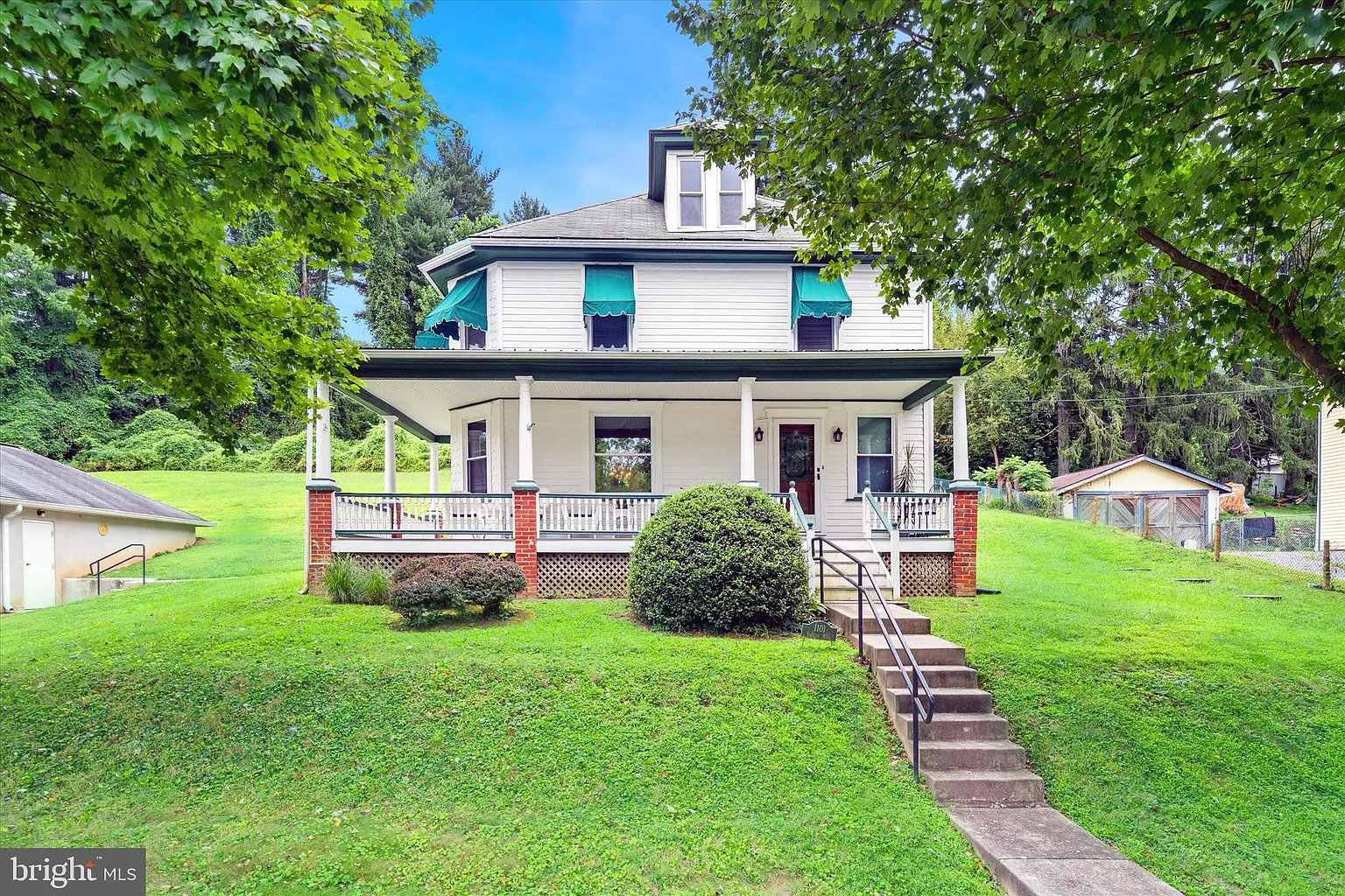 1101 Yorklyn Rd photo 1