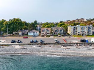 1518 Dallas Rd, Victoria, BC V8S 1A3