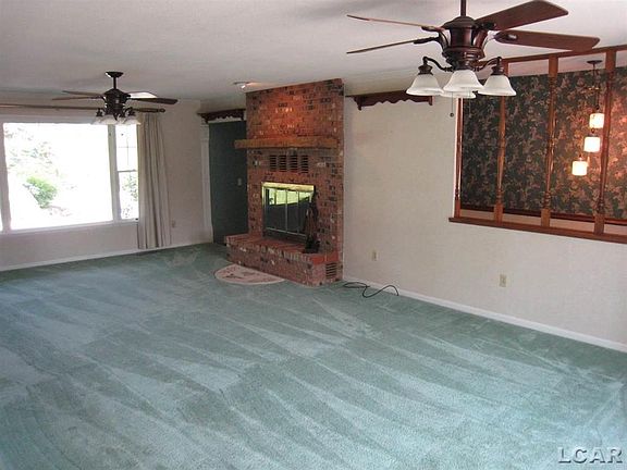 3rd image of 8901 Elton Hwy