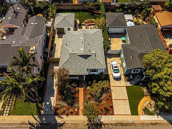 4th image of 2412 Sebald Ave